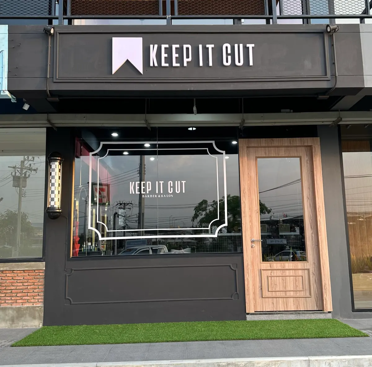 หน้าร้านตัดผมชาย Keep It Cut สาขา 198 Mall ลาดกระบัง-กรุงเทพกรีฑา